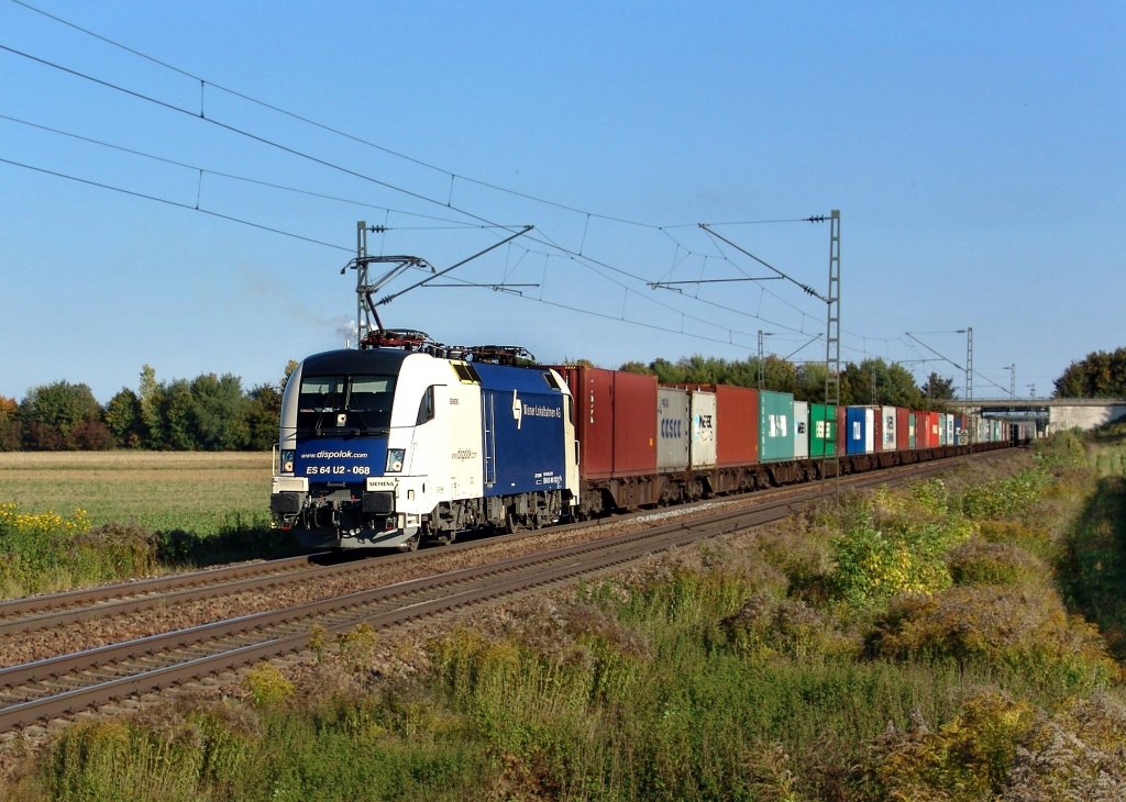 182 568 mit einem Containerzug am 29.09.2007 bei Stephansposching.