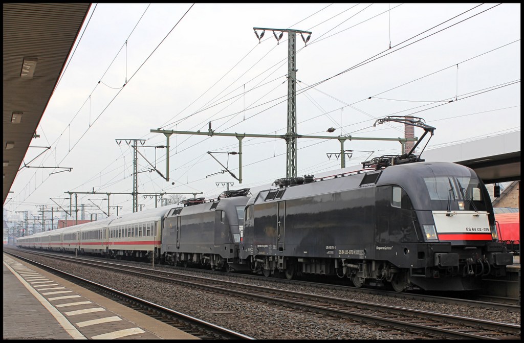 182 570 und 182 574 mit IC 2083 Knigssee nach Berchtesgarden und Oberstdorf am 07.03.13 in Fulda