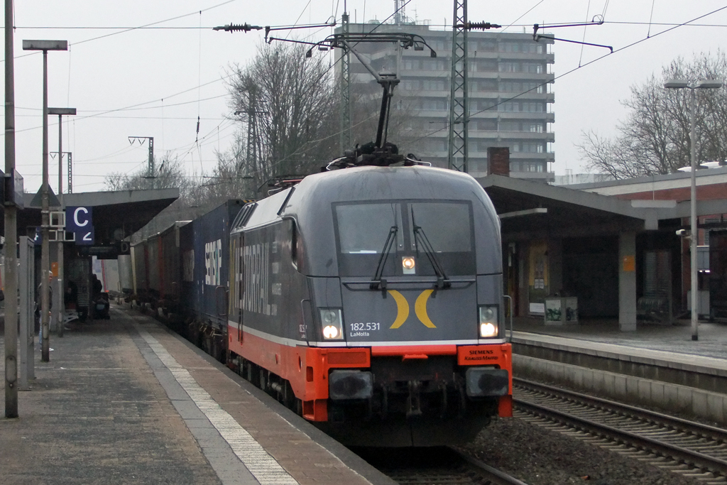 182.531 Hectorail bei der Durchfahrt in Recklinghausen 3.2.2011  