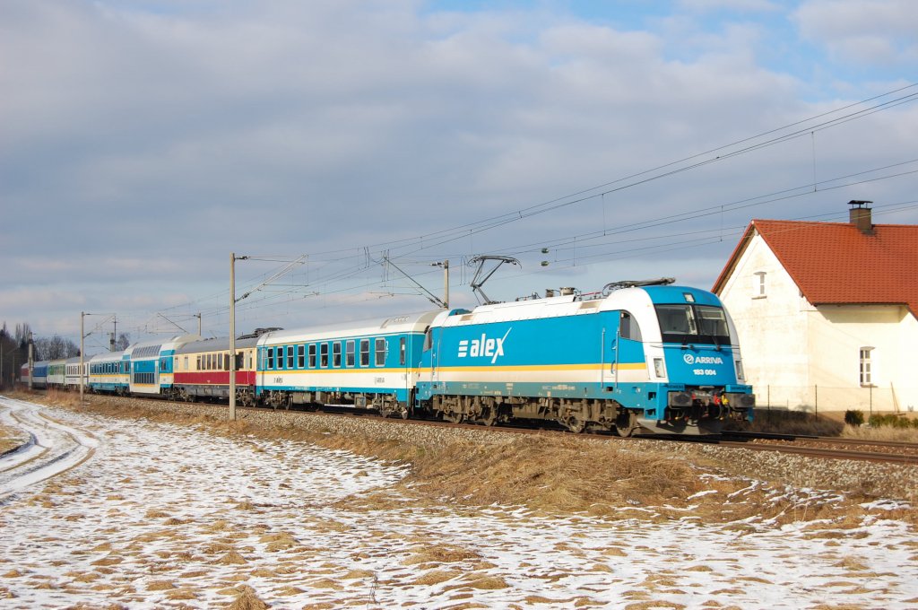 183 004 mit ALX 354 am 22.01.2011 bei Niedertraubling