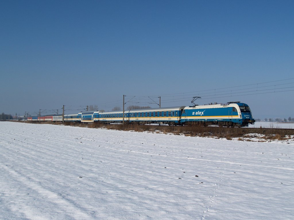 183 005 am 30.01.2011 unterwegs bei Kfering