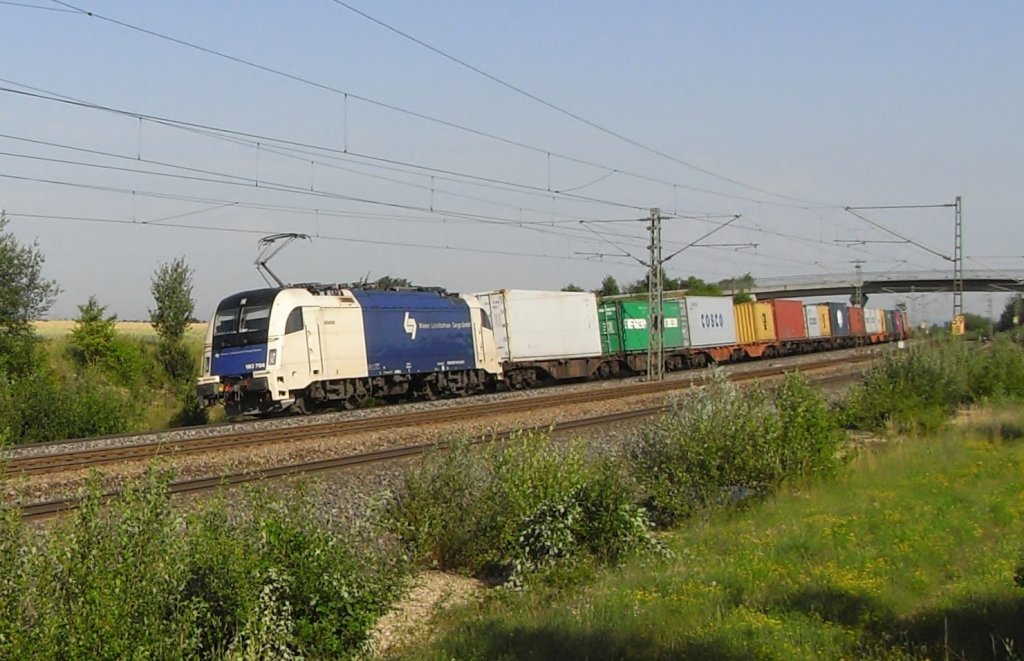 183 704 der Wiener Lokalbahnen AG auf dem Weg Richtung Sden in Markt Einersheim am 29.06.2011