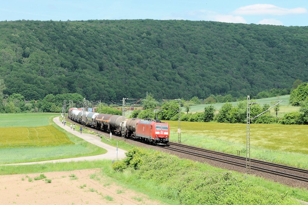 185 013 am 03.06.10 bei Wernfeld/Main