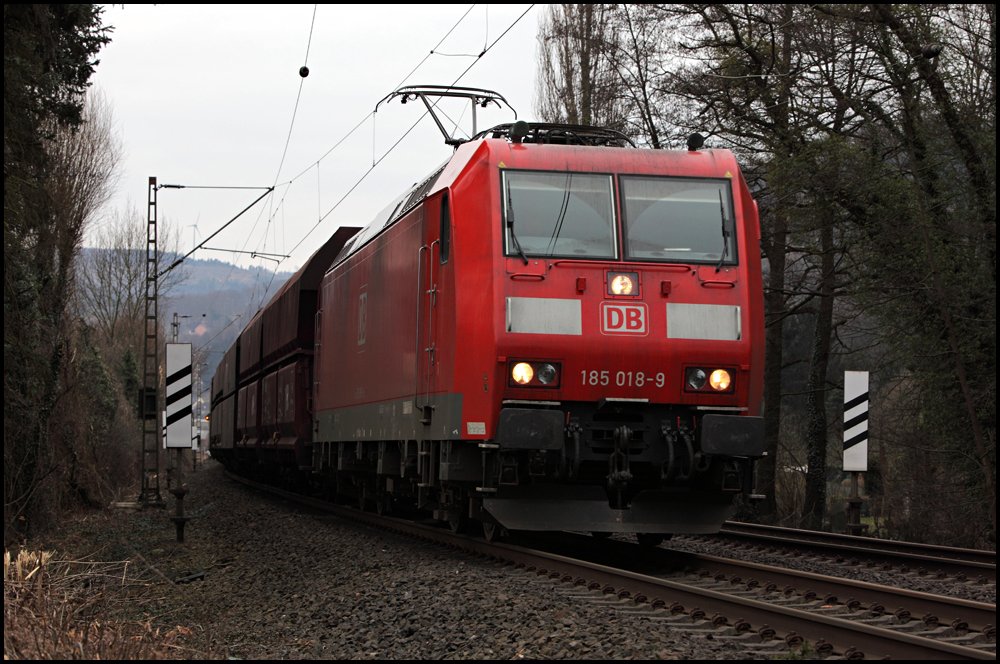 185 019 (9180 6185 019-9 D-DB) bringt einen leeren Fals-Zug in Richtung Hagen. (19.03.2010)