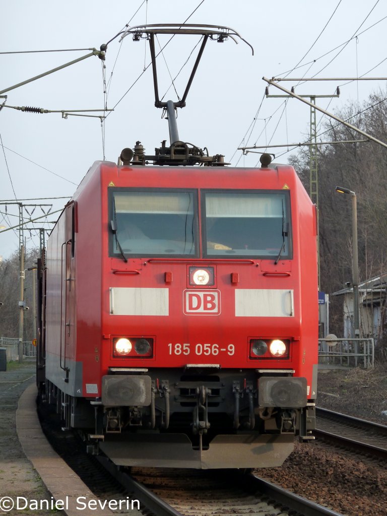 185 056 bei ihrer Durchfahrt durch Dresden Cotta. 25.03.11