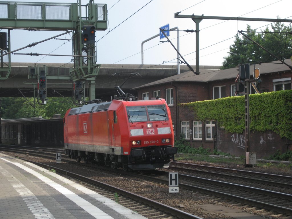 185 070 durchfuhr am 1.8.10 solo Hamburg-Harburg.