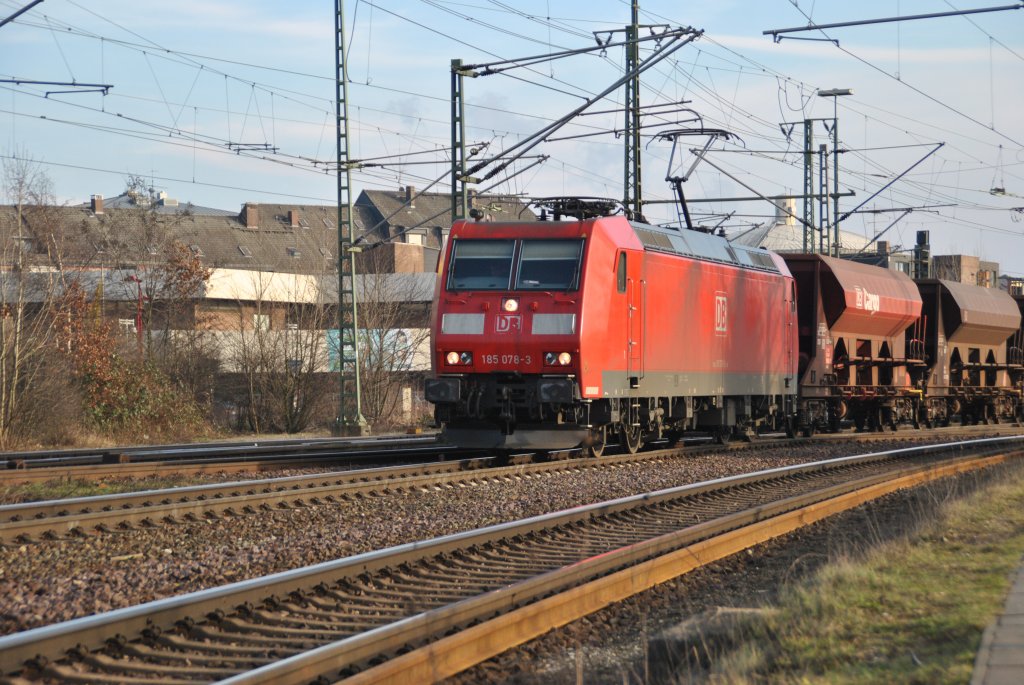 185 076-3, am 09.02.2011 in Lehrte.