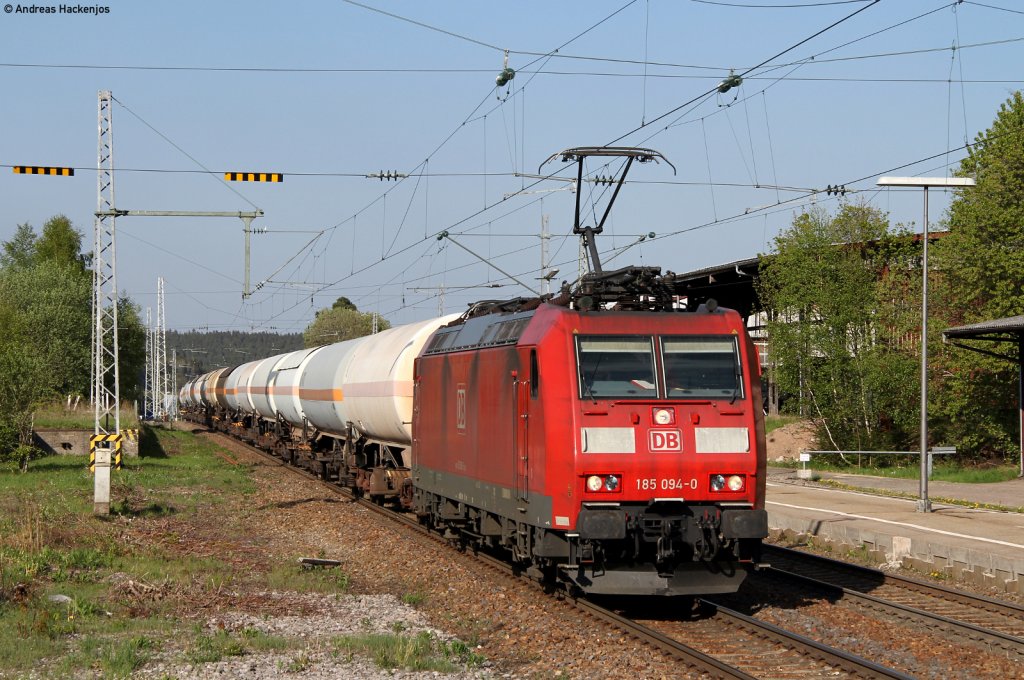 185 094-0 mit dem CFA 49592 (Schaffhausen-G�nzburg) in St.Georgen 4.5.11