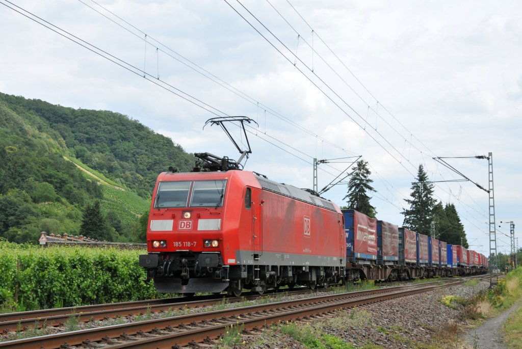 185 118-7 mit dem Winner-Zug unterwegs in Richtung K�ln. Aufgenommen am 16/07/2011 bei Leutesdorf.