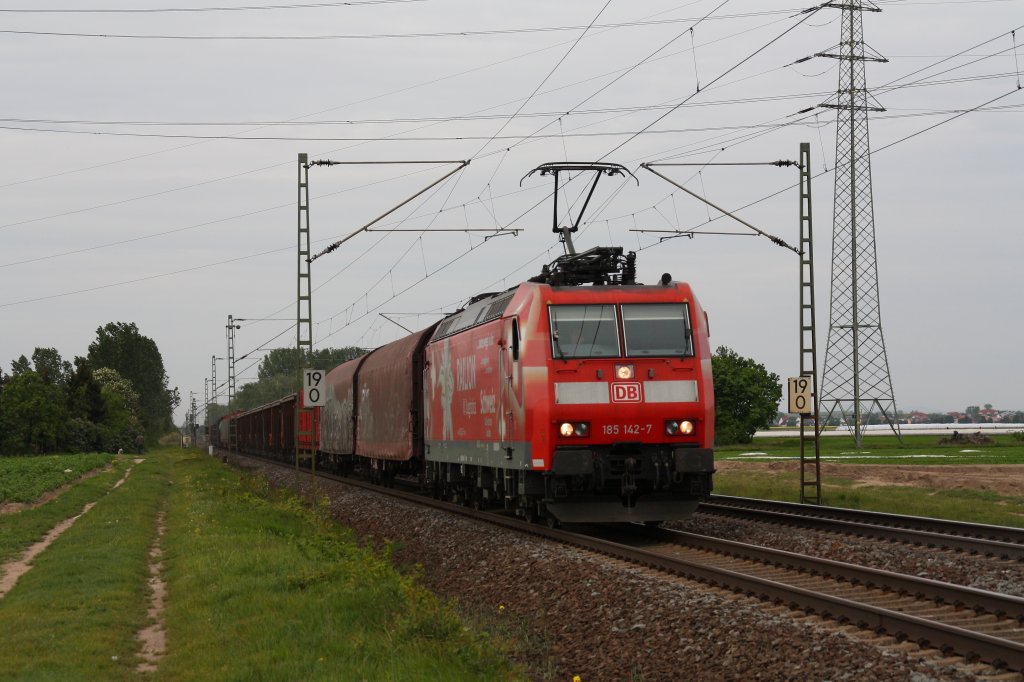 185 142 mit Gz in Richtung Mannheim.Am 05.05.10 in Lampertheim.