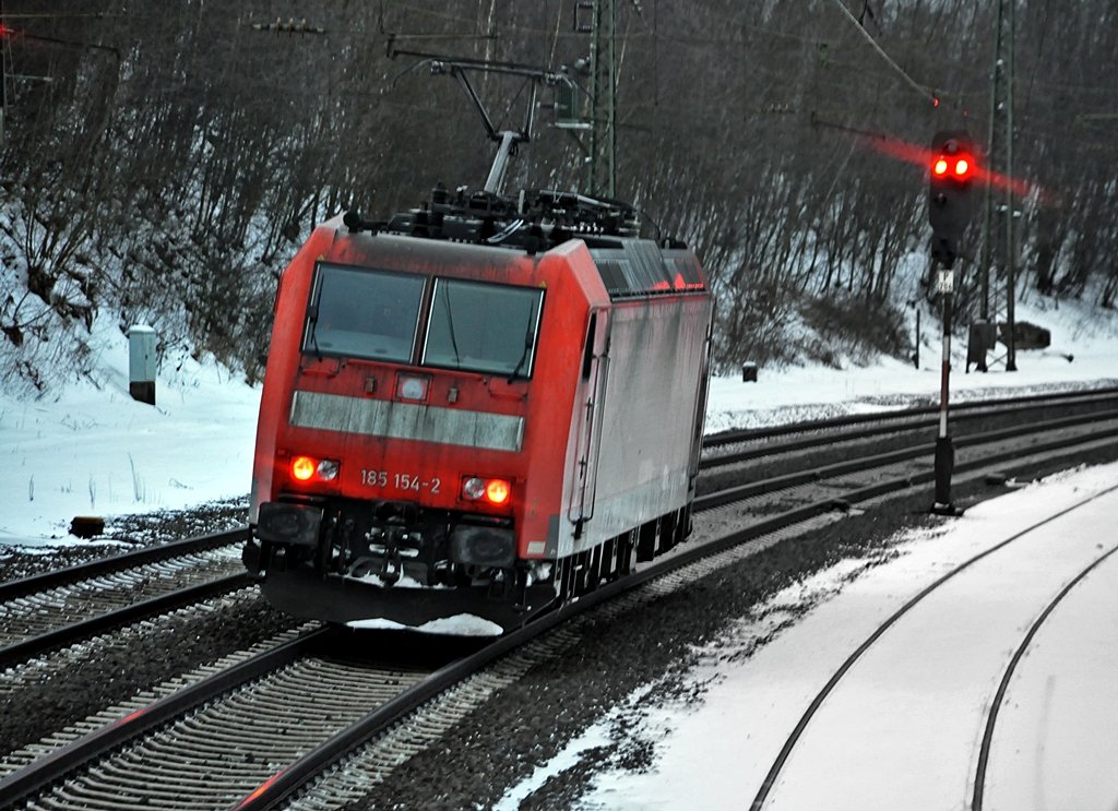 185 154 mit einem Stop in der �berholspur kurz vor Fulda am 12.02.2010