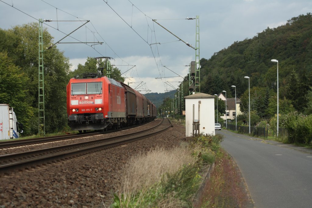 185 175-7 fuhr am 30.08.11 durch Leubsdorf.