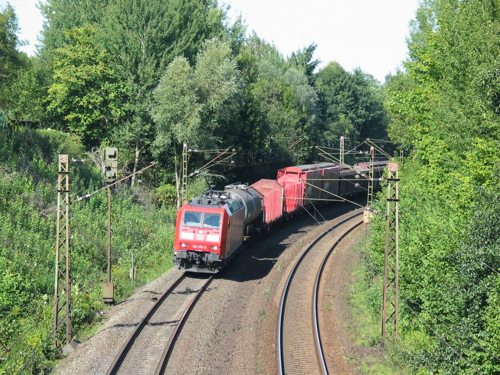 185 179-9 f�hrt mit gemischten GZ in G�ttingen(leineberg) aufgenommen am 09.09.2012.