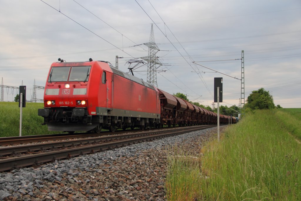 185 182-5 DB Schenker Rail bei Horb am 04.06.2013.