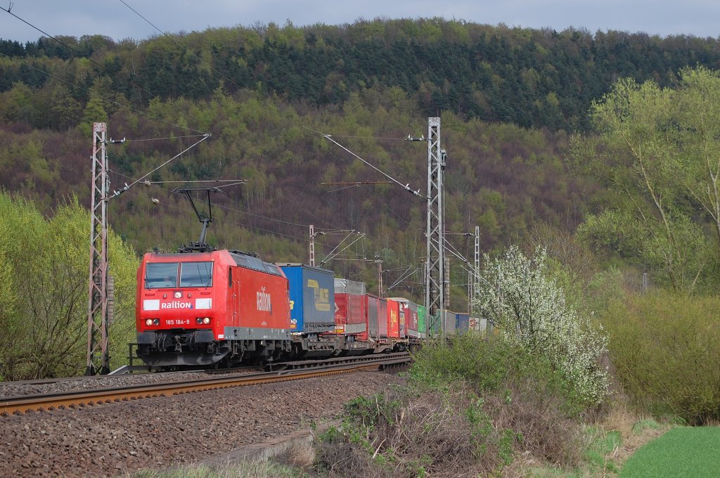 185 184 mit TEC 40574 Verona Q.E. - Taulov, am 16.04.2011 bei Freden 
