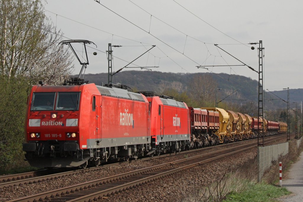 185 185 zog am 2.4.12 eine weitere 185er und einen Schotterzug durch Bonn-Limperich.