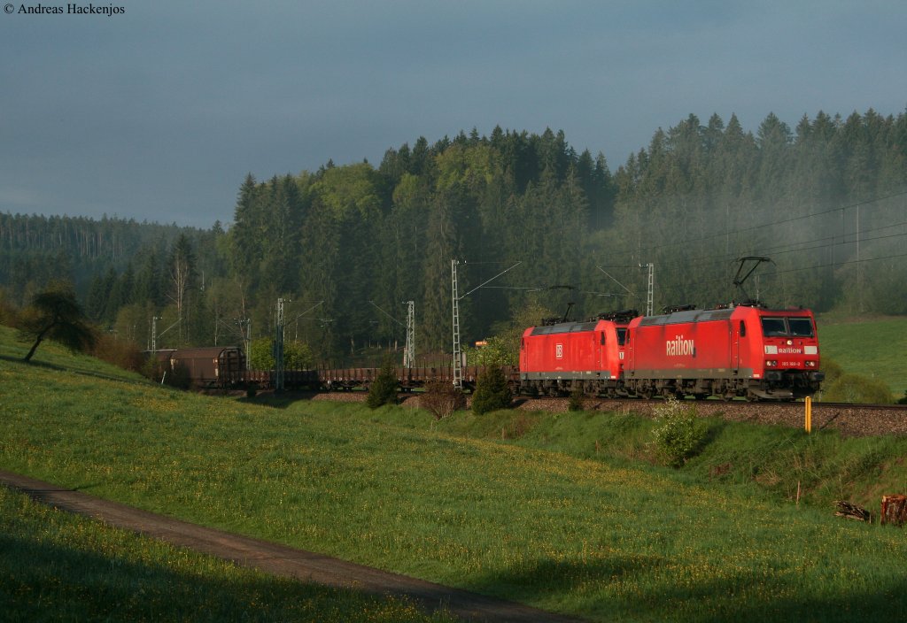 185 188-0 und 144-3 mit dem FE44698 (Z�rich-Kornwestheim) im Groppertal 22.5.10