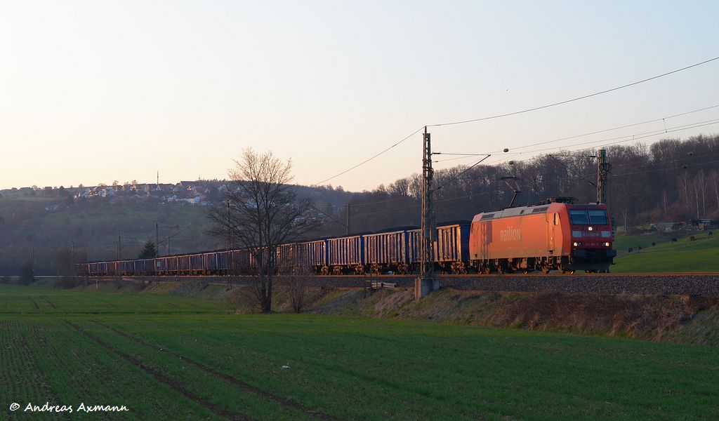 185 189 mit Eaos (PKPC) Ganzzug (Kohle) durch Uhngen in Richtung M�nchen. (25.03.2012)