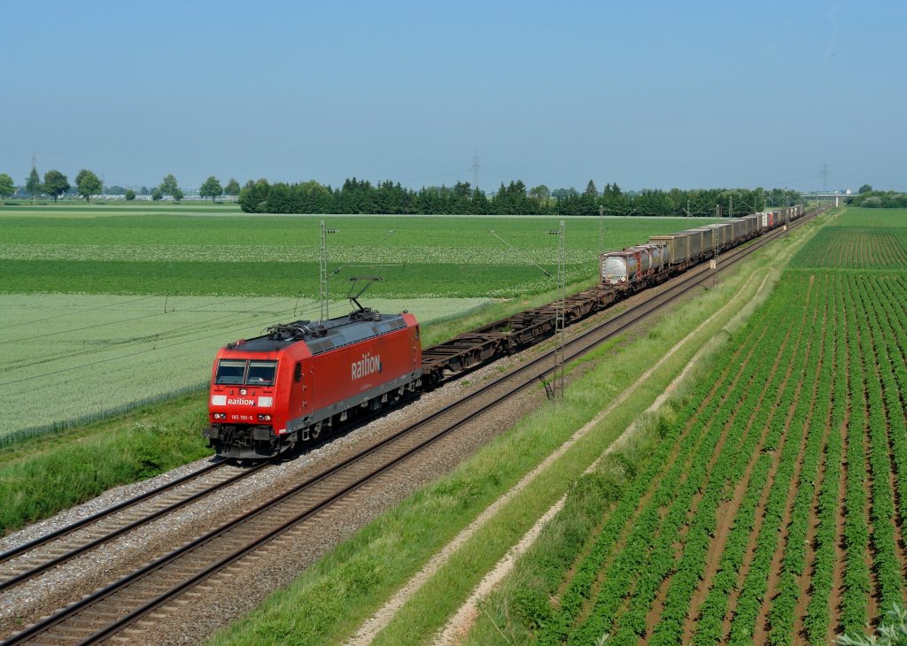 185 190 am KGAG 43933 (Wenzel-KLV) von Neuss Gbf nach Kalsdorf am 04.06.2011 unterwegs bei Stephansposching. 
