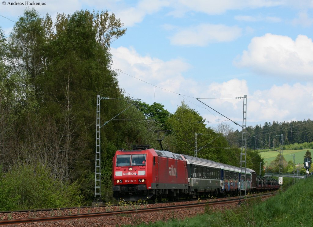 185 192-2 mit dem M***** (Immendingen -???) am km 70,0 28.5.10