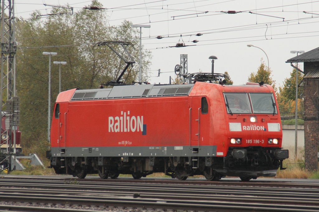 185 196 rollt am 16.10.2010 durch Angerm�nde