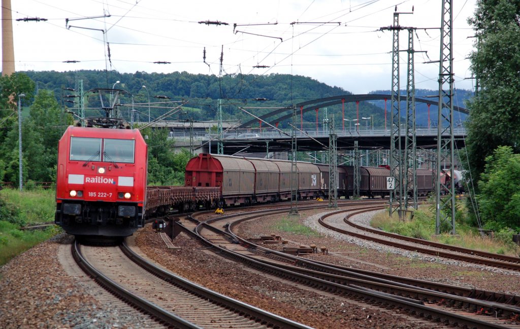 185 222 zog am 18.06.11 einen gemischten Gz aus Saalfeld(Saale) Richtung Jena. Fotografiert vom B.