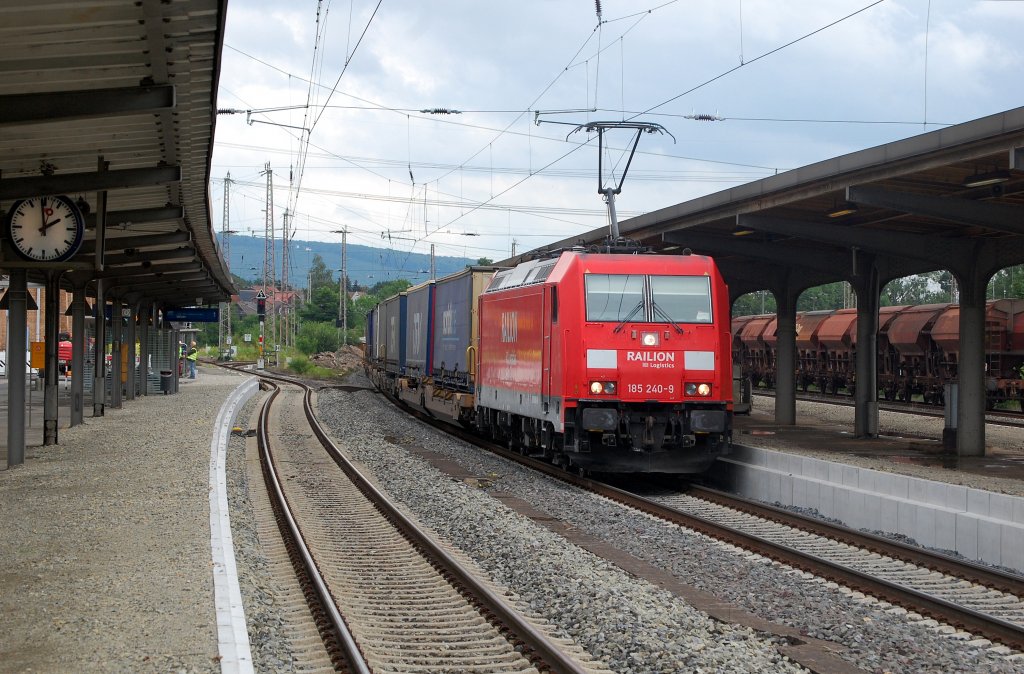 185 240-9 mit einem KLV am 18.07.2012 durch Kreiensen
