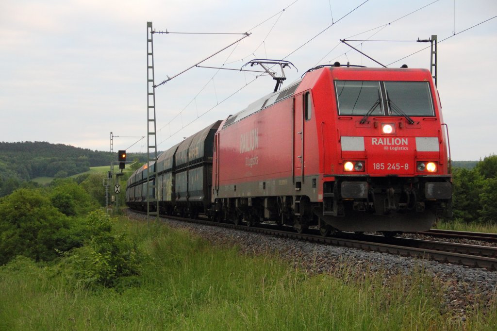 185 245-8 DB Schenker Rail bei Horb am 04.06.2013.