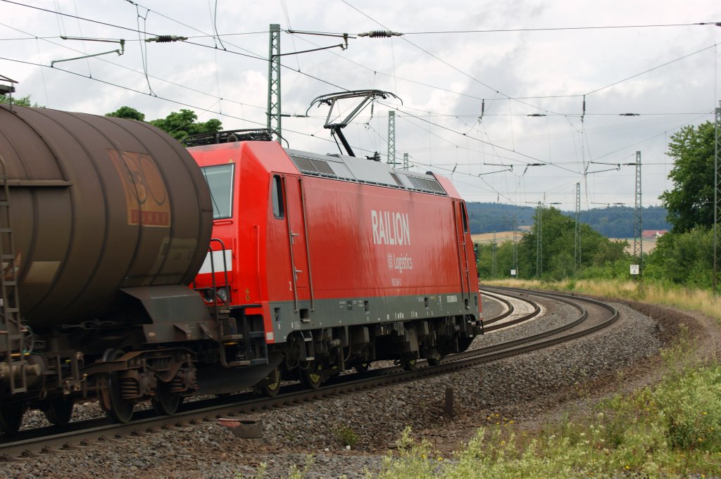 185 248-2 fhrt kurz hinter Fulda Richtung Grokorbetha am 18.07.2009