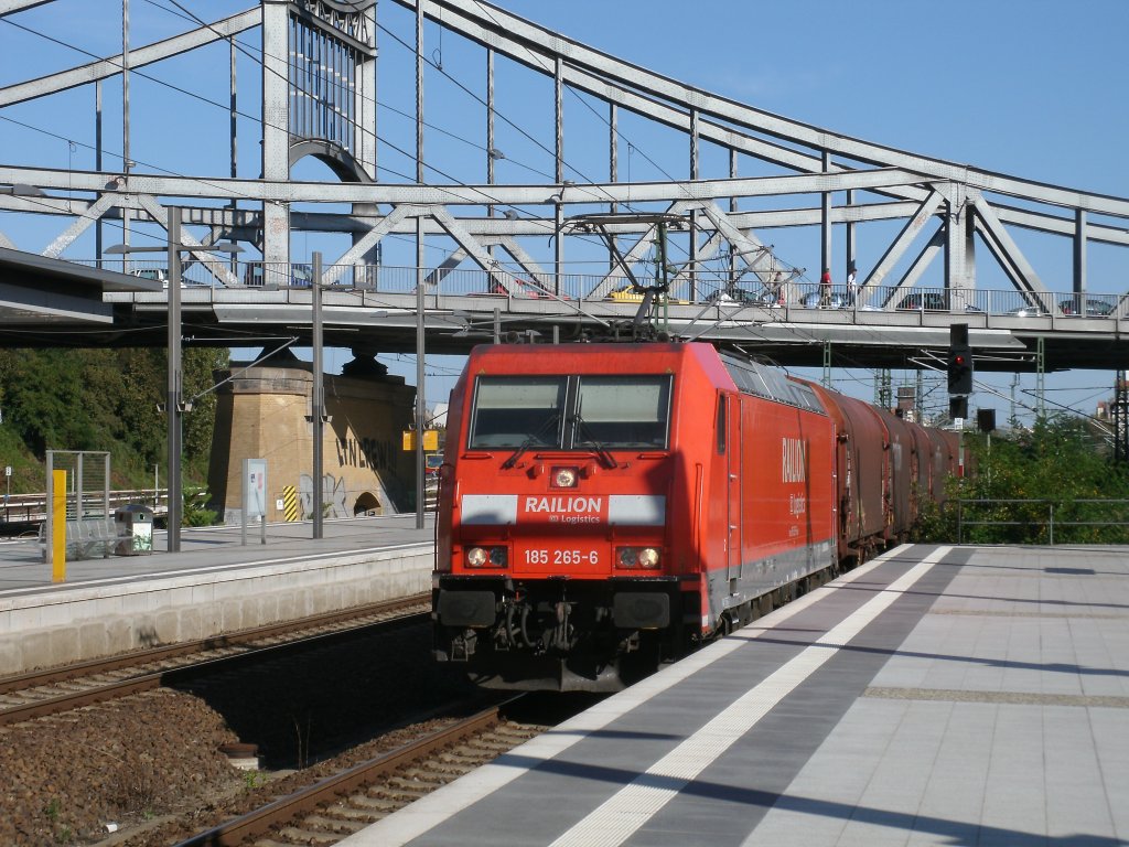 185 256 kam,am 01.Oktober 2011 vom Innenring durch Berlin Gesundbrunnen gefahren.