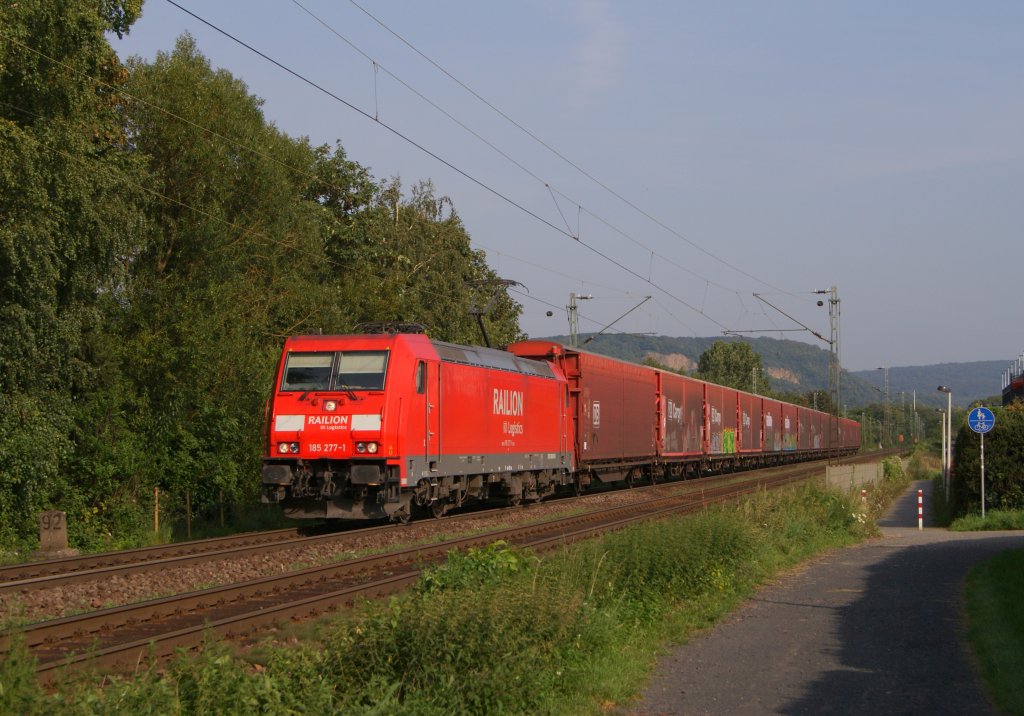 185 277-1 mit einem Gterzug in Bonn-Limperich am 22.08.2011