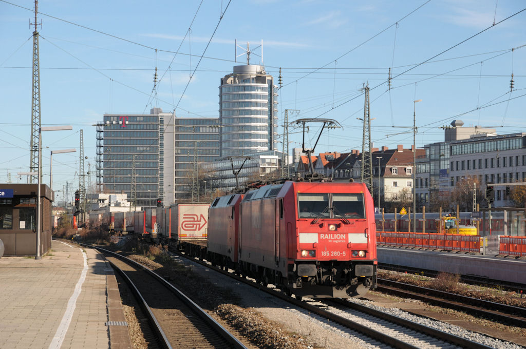 185 280 & 152 049 am 14.11.10 in M�nchen Ost