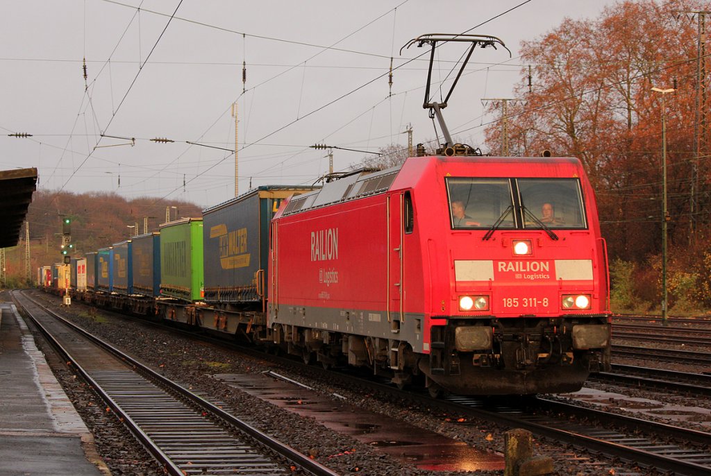 185 311-8 in Kln West am 03.12.2011