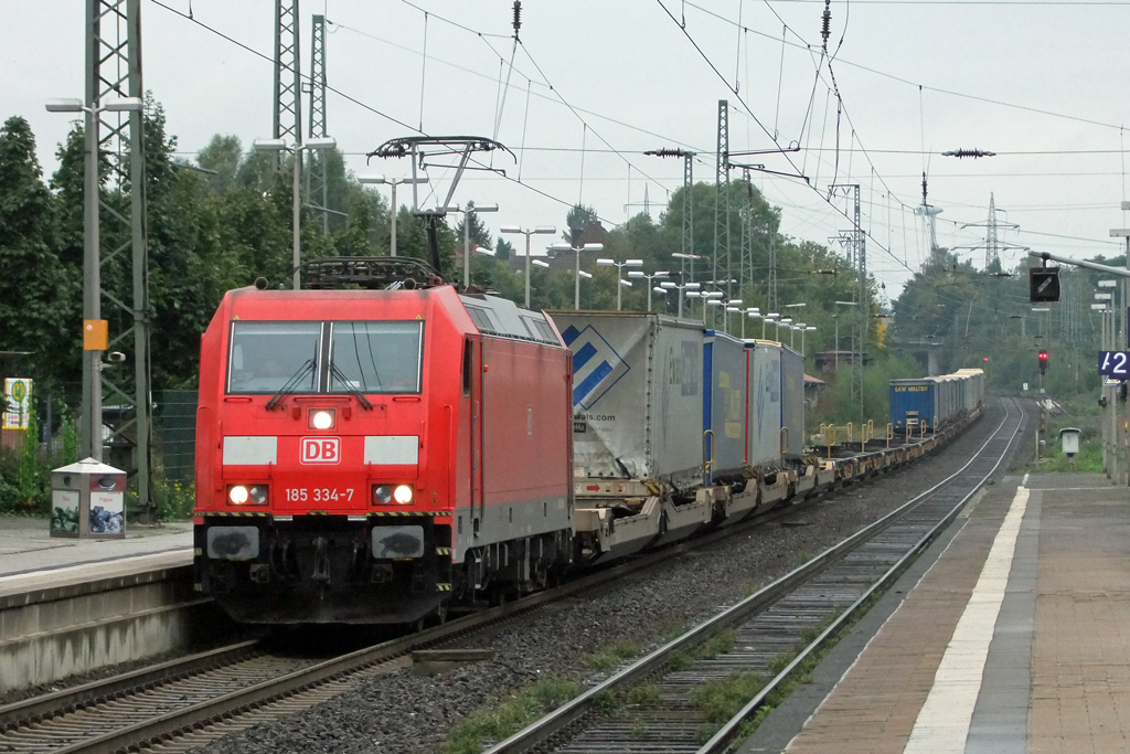185 334-7 bei der Durchfahrt in Recklinghausen 12.9.2010