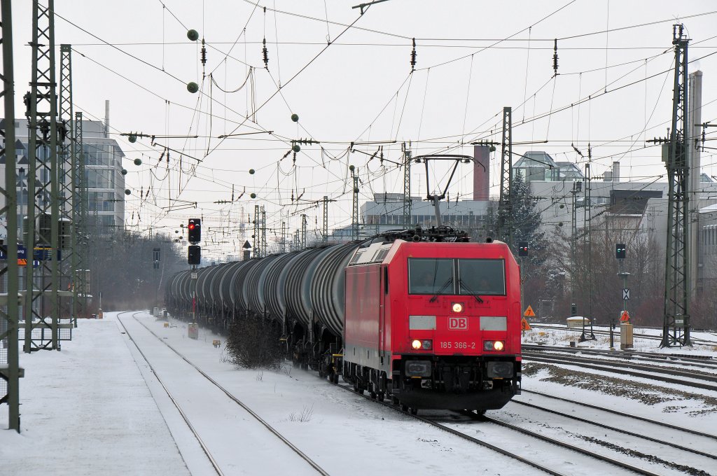 185 366 kesselt am 13.02.10 am Heimeranplatz Richtung S�den