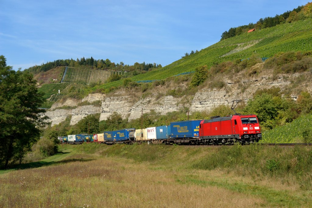 185 369 mit einem KLV am 24.09.2011 unterwegs bei Himmelstadt.