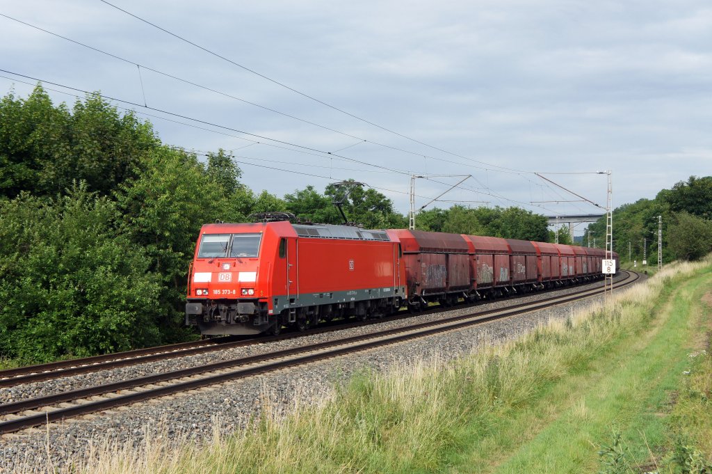 185 373 unterwegs in Richtung Wrzburg. Aufgenommen bei Ochsenfurt am 04. Juli 2013.