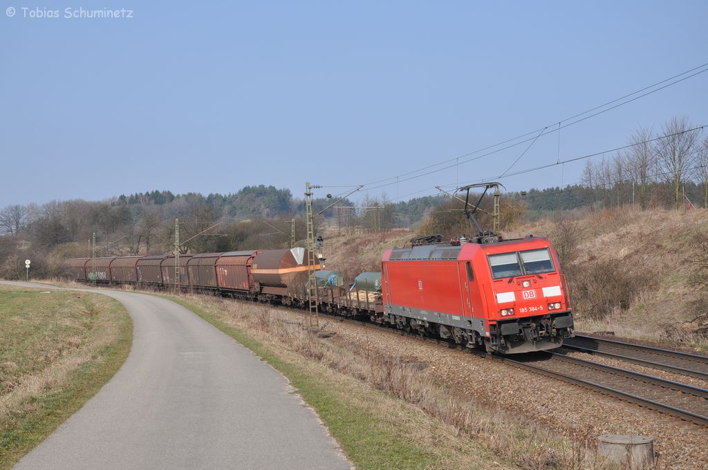 185 384 mit G�terzug am 24.03.2012 bei P�lling