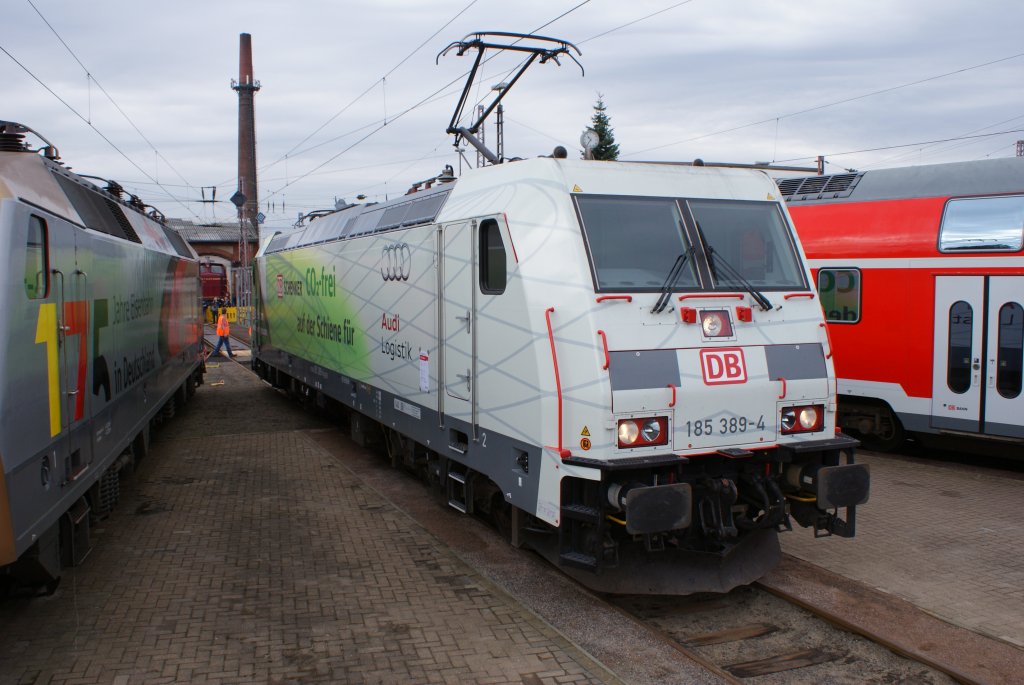 185 389-4 nochmal aufgeb�gelt am 19.09.2010 in Osnabr�ck beim Fest 175 Jahre Deutsche Eisenbahn und 125 Jahre Bahnbetriebswerk Osnabr�ck