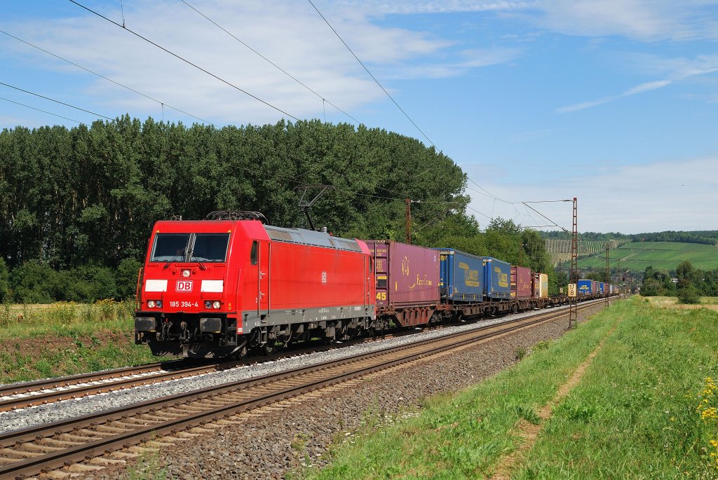 185 394 mit KLV-Zug vor Retzbach (Zellingen) [04.08.2012]