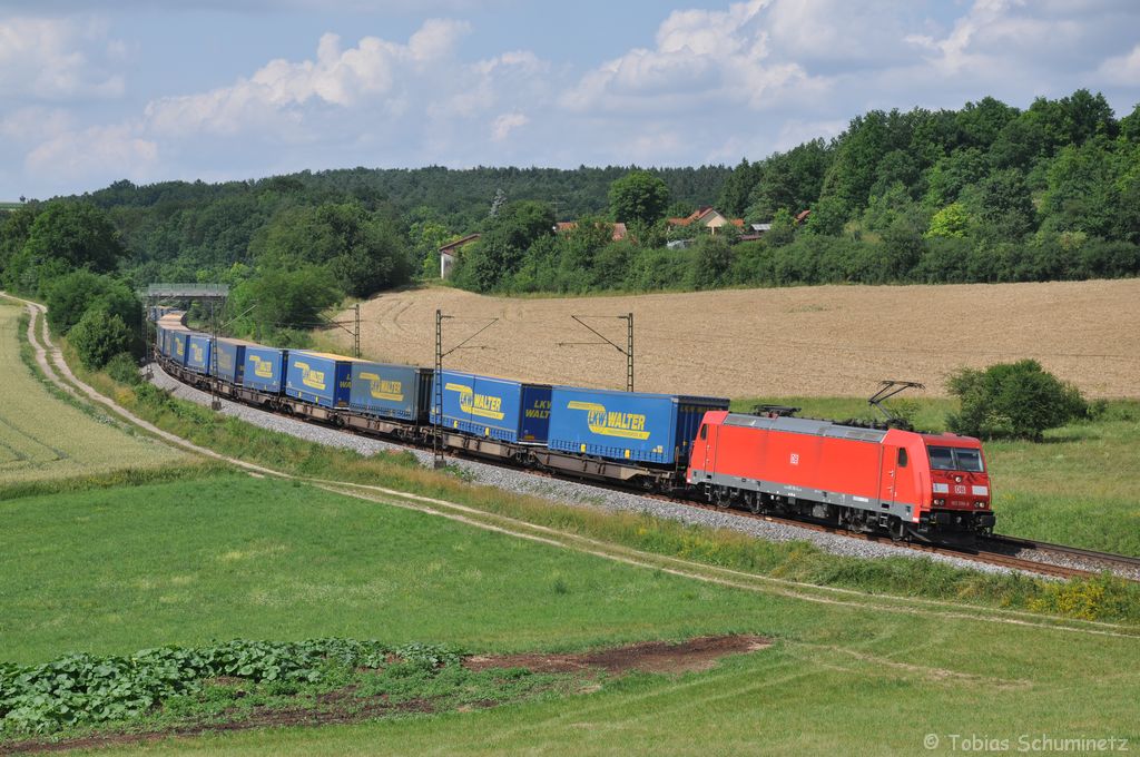 185 396 mit KLV Zug am 04.07.2012 bei Edlhausen