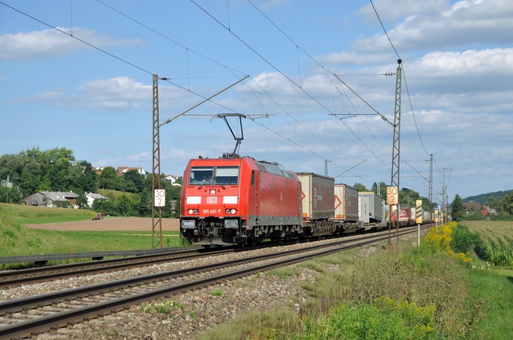 185 401 mit KLV-Arcese auf der Filsbahn Richtung Kornwestheim.Die Fuhre wurde bei Ebersbach an der Fils aufgenommen am 11.8.2012