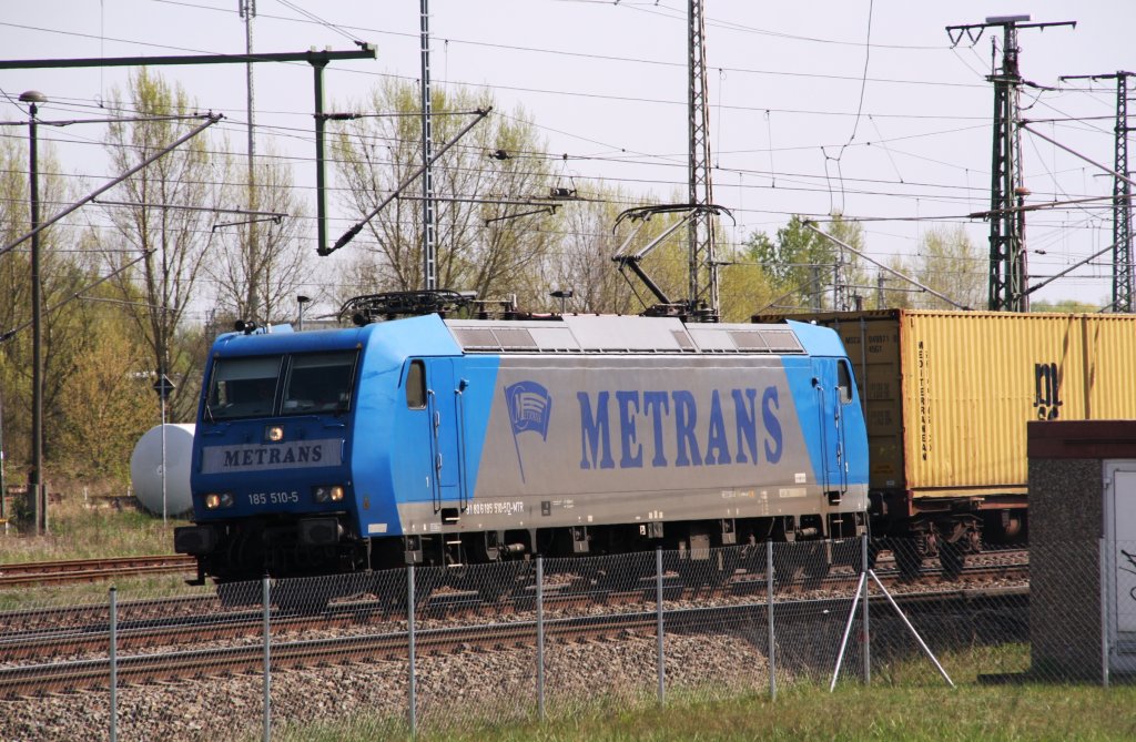 185 510-5 der Metrans durchfhrt am 04.05.2013 Wittenberge gen Kste.