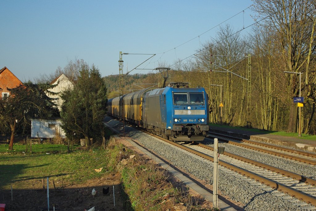 185 514-7 mit Autotransportwagen in Fahrtrichtung Sden bei Ludwigsau Friedlos. Aufgenommen am 06.04.2010.