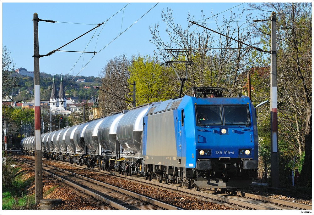 185 515 mit dem GAG46665; Leider hatte der Tfzf hier kein Licht aufgedreht - egal hab ich's mir halt selbst eingeschalten *gg*; Wien/Hietzing, April 2011