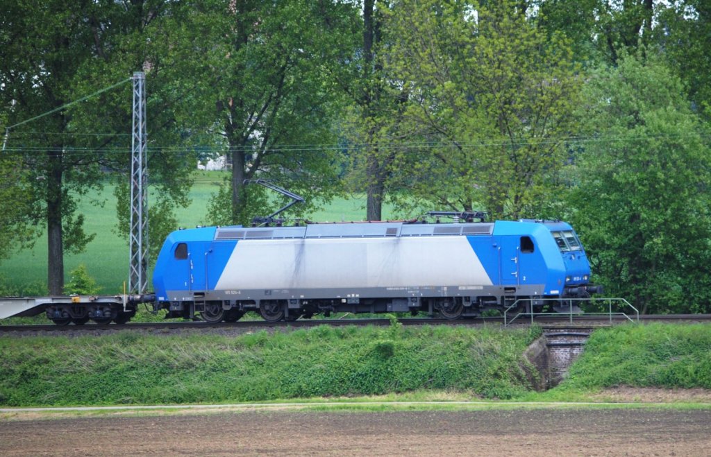 185 524-6 am 18.5.2010 bei bach - Palenbergin,in Richtung Aachen unterwegs.