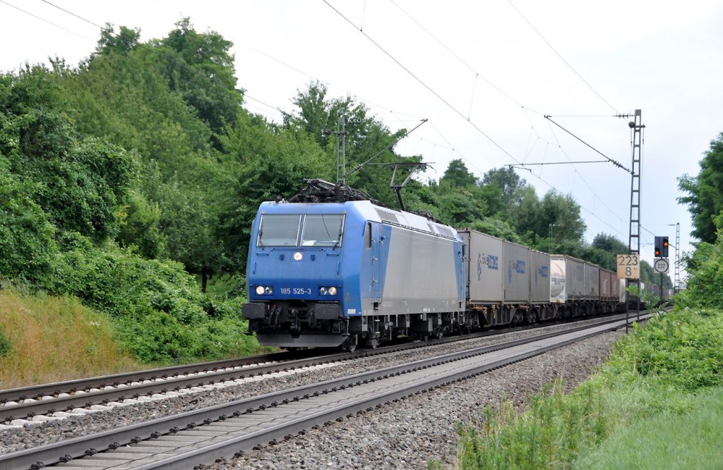 185 525 ALPHA TRAINS derzeit in Diensten von Crossrail mit KLV-Zug in Bad Krozingen am 24.7.10