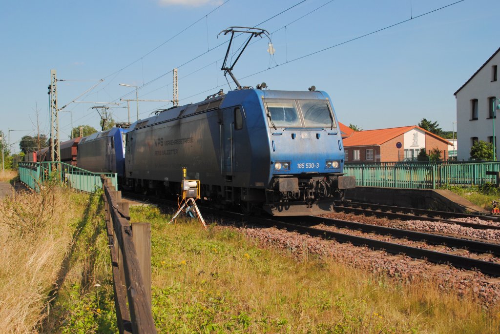 185 530-3 und ihre Schwesterlok 185 519 in H�melerwald am 27.06.10.