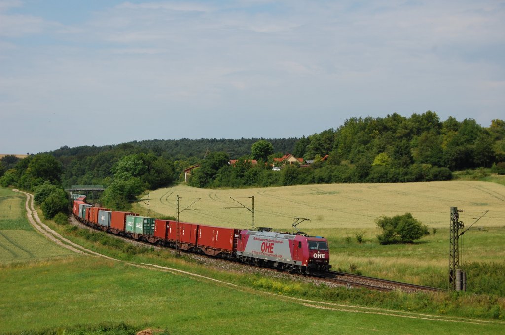 185 534 am 06.07.2011 mit Containerzug bei Edlhausen