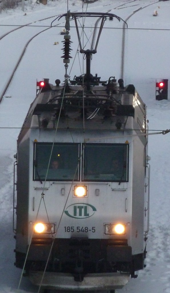 185 548 wartet auf neue Eins�tze in Dresden Friedrichstadt.
DF 4.12.10